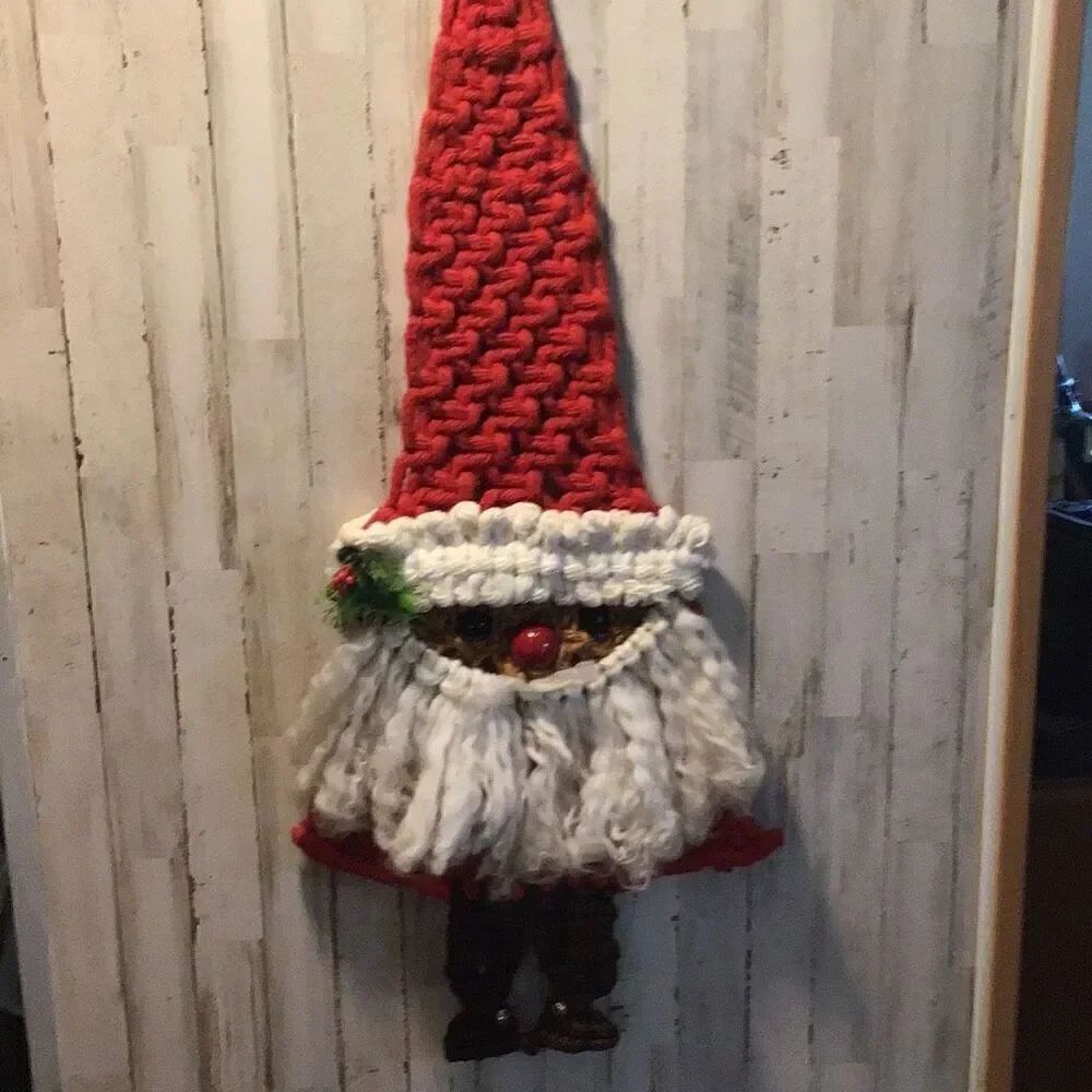 Vintage 3 foot macramé/crochet Santa wall hanging